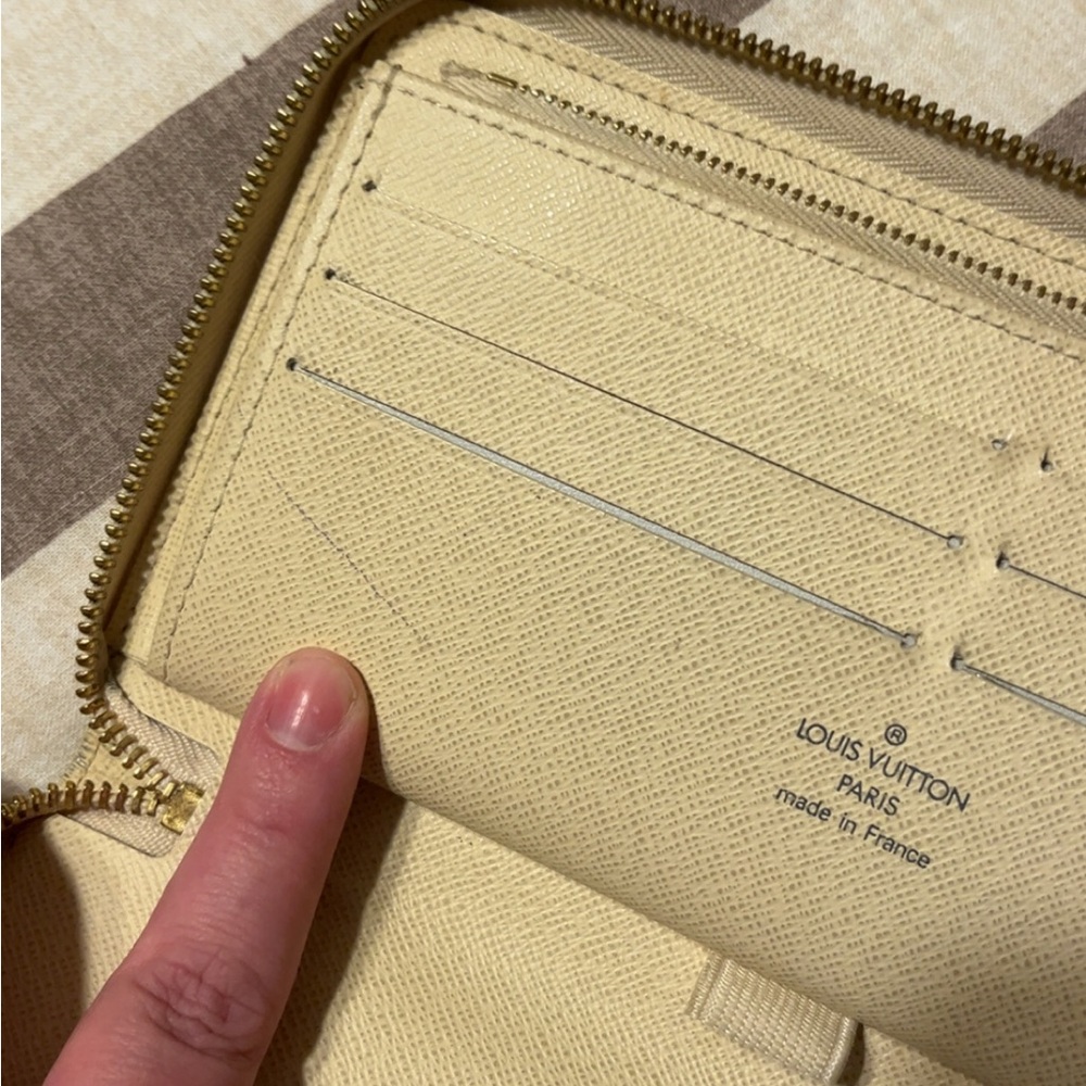 Louis Vuitton Damier Azur Checkered Wallet - Picture 7 of 9